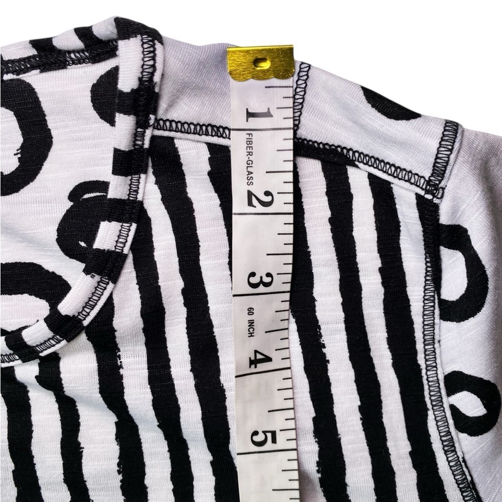 Multiples Monochrome Geometric Long Sleeve Top - Picture 10 of 12